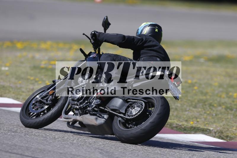 /05 07.04.2026 Cornu Master School ADR/Gruppe gruen/1